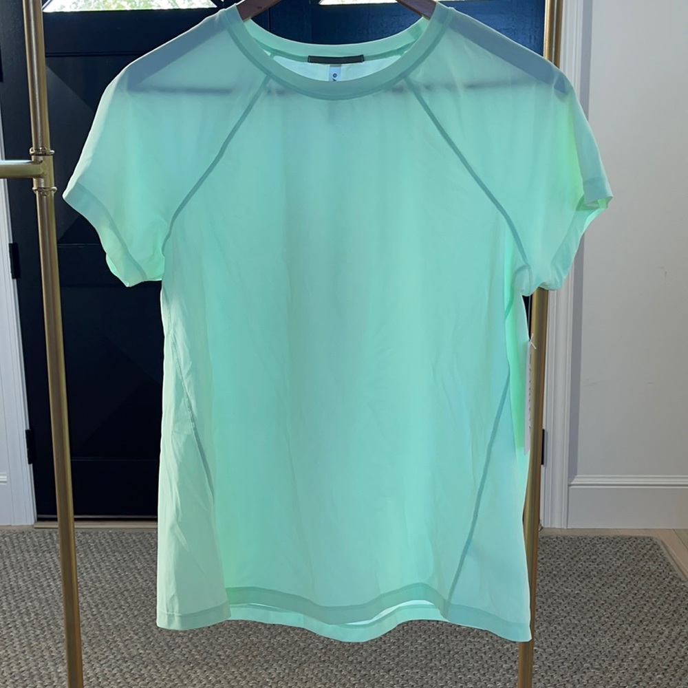 Athleta workout shirt